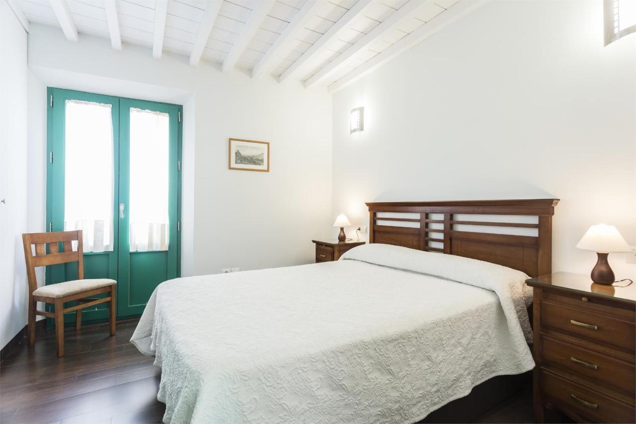Apartamentos Laurel Suites Granada Bagian luar foto