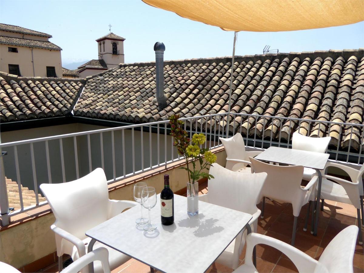Apartamentos Laurel Suites Granada Bagian luar foto